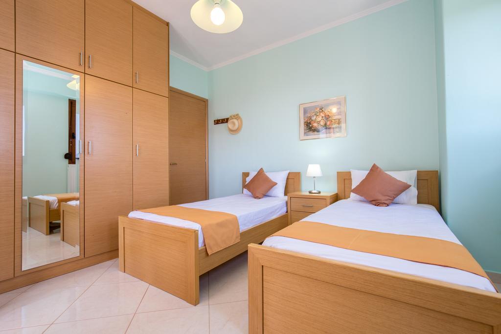 Aphrodite Villas Koinira Bagian luar foto