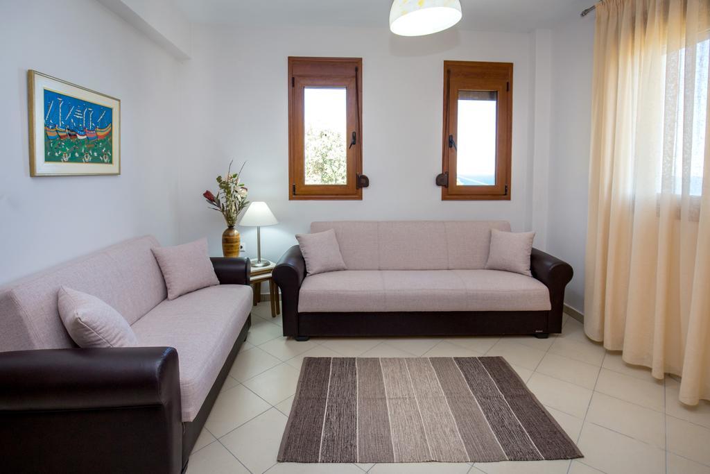 Aphrodite Villas Koinira Bagian luar foto