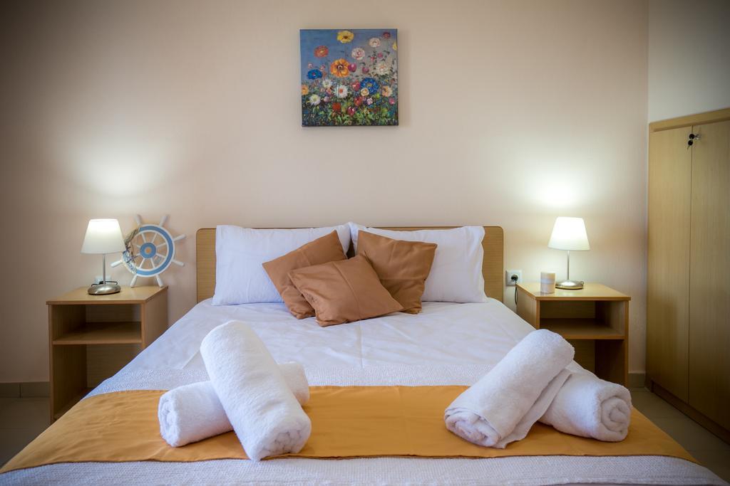 Aphrodite Villas Koinira Bagian luar foto